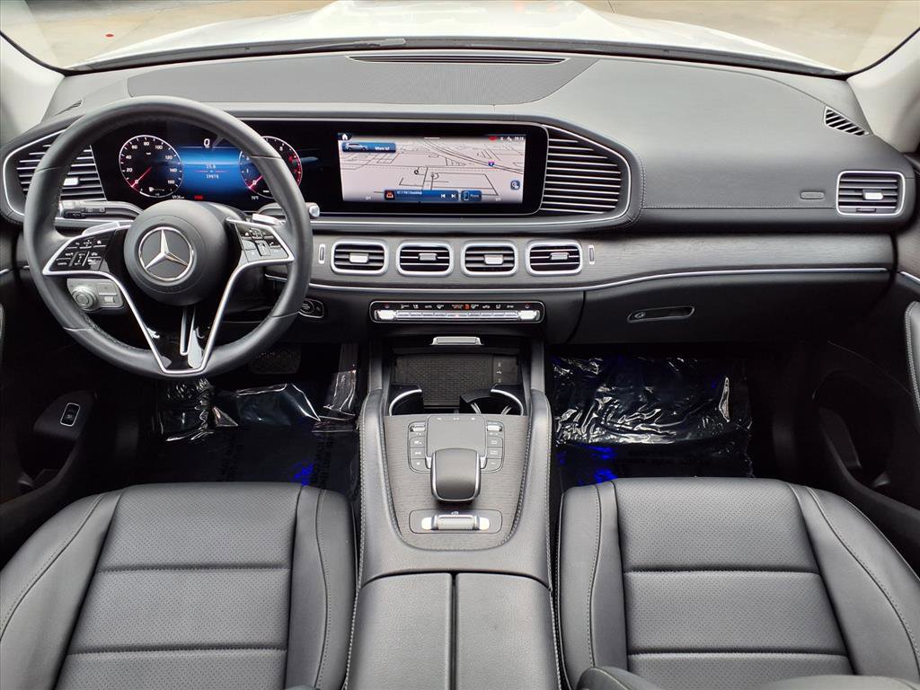 2024 Mercedes Benz GLS 450 4MATIC photo 4
