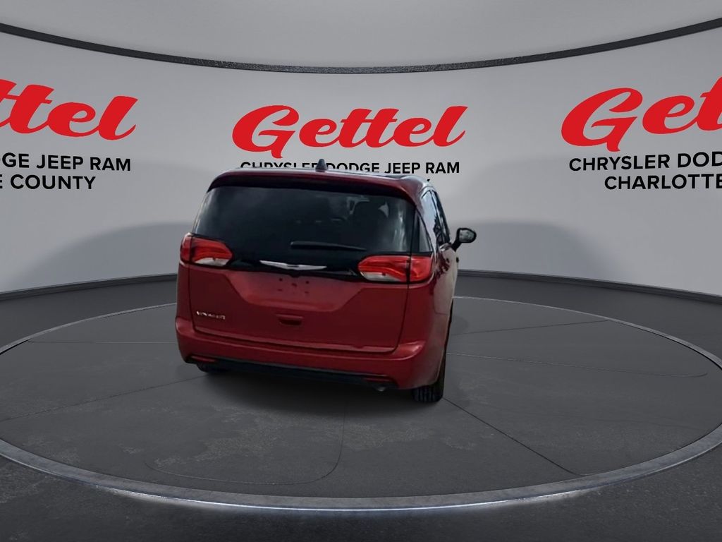 2026 Chrysler Voyager LX photo 6