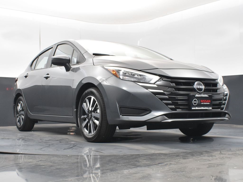 2025 Nissan Versa 1.6 SV photo 34