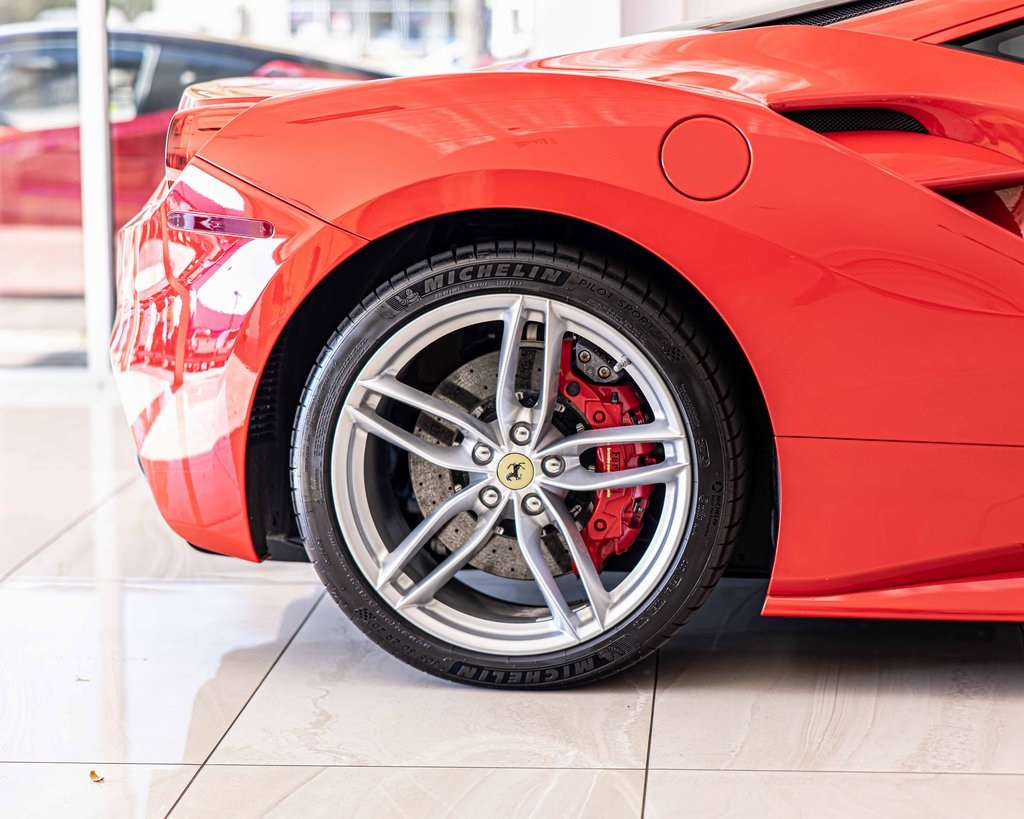 2018 FERRARI 488 - Image 13