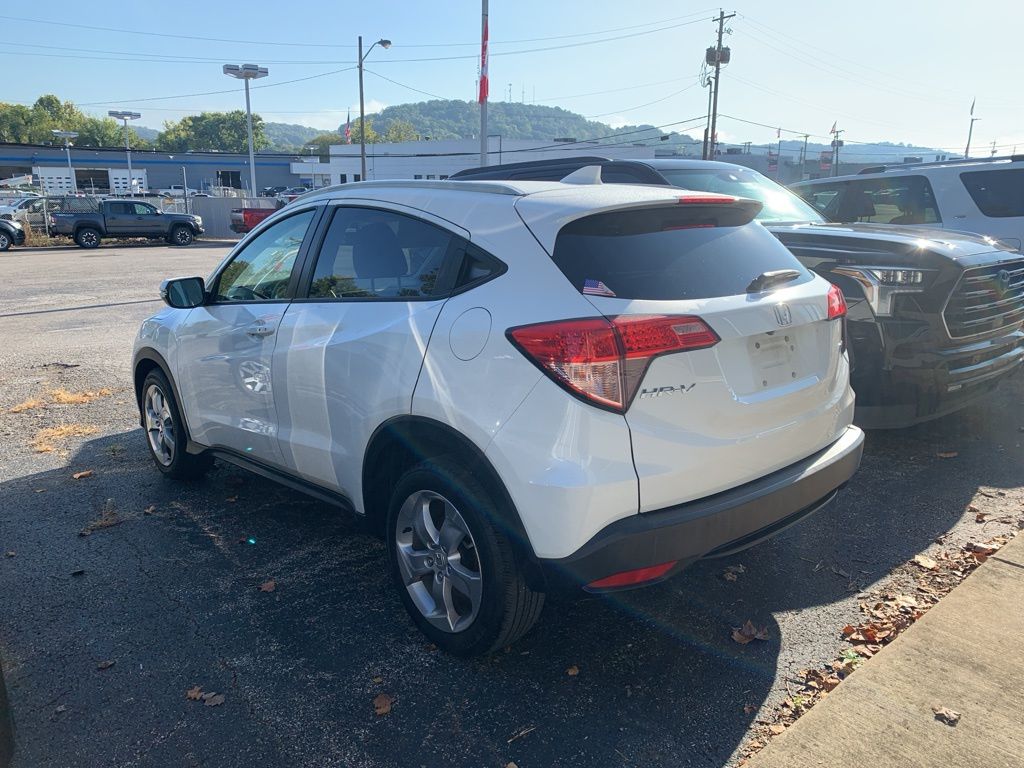 2016 Honda HR-V EX-L photo 2