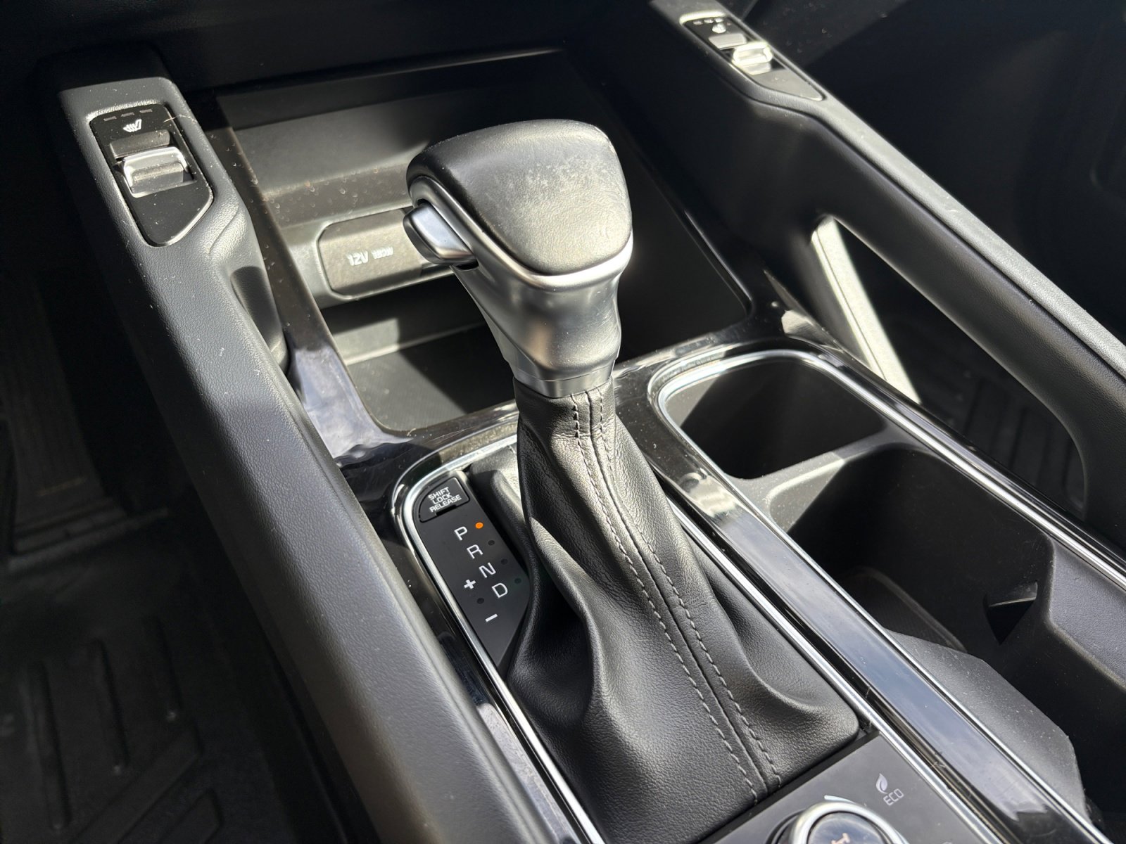 2020 Kia Telluride S photo 19