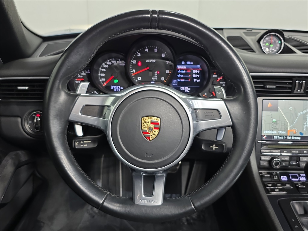 2015 Porsche 911 GTS photo 14