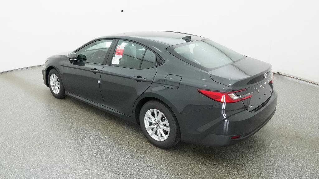 2026 Toyota Camry LE photo 10