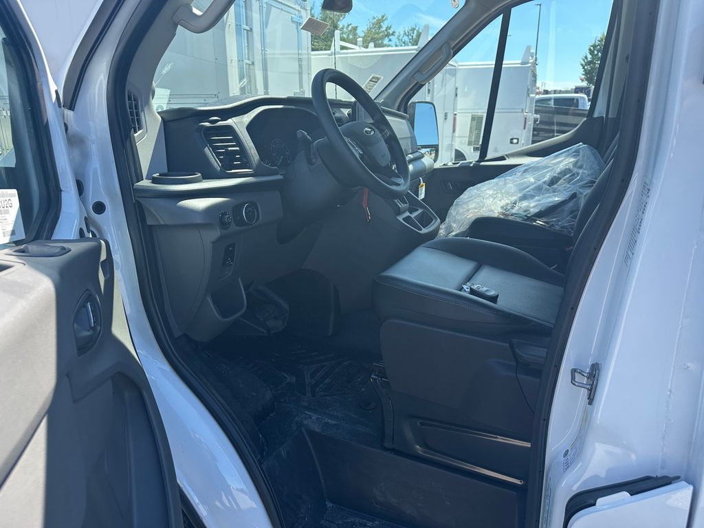 2025 Ford Transit Chassis Cutaway photo 14