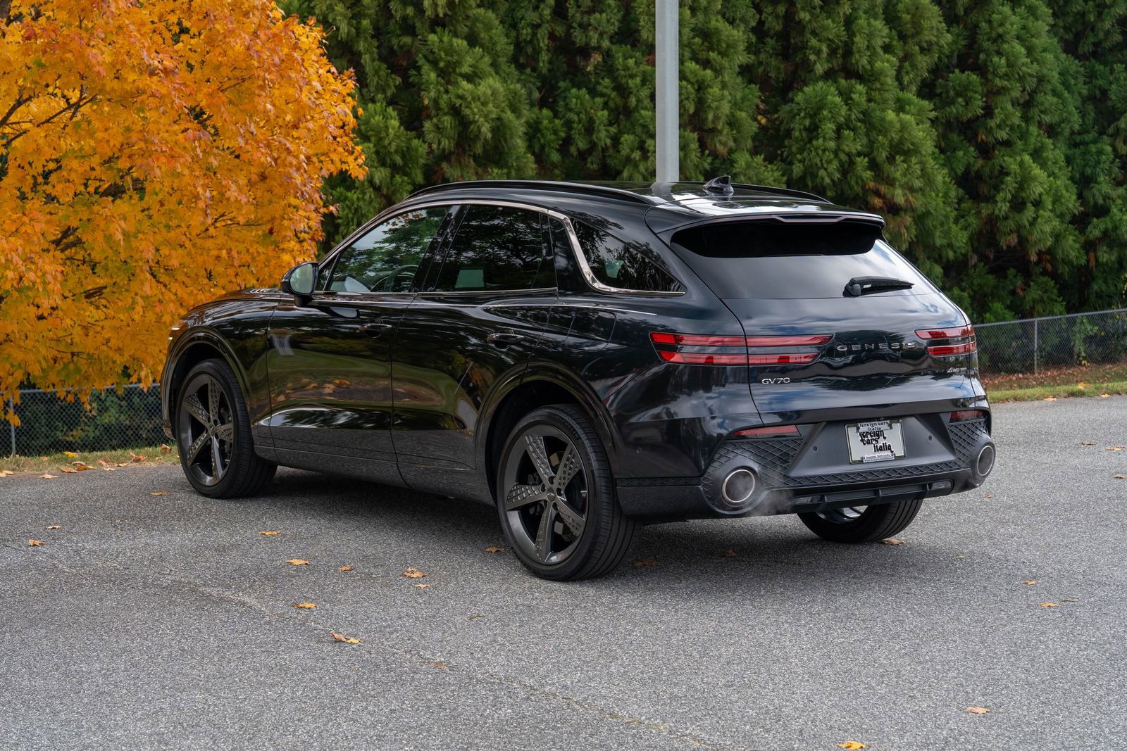2023 Genesis GV70 3.5T Sport photo 2