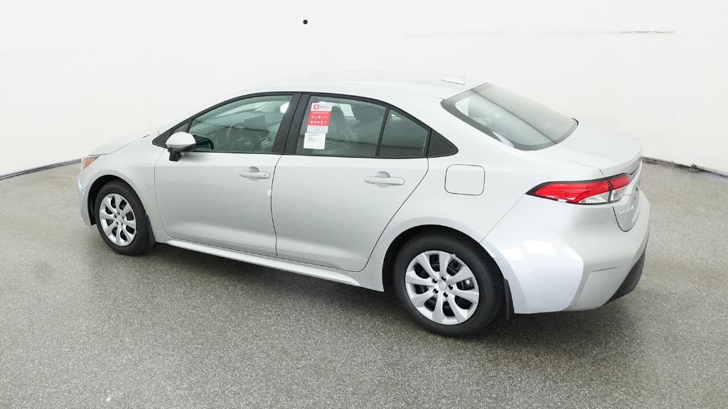 2025 Toyota Corolla LE photo 11