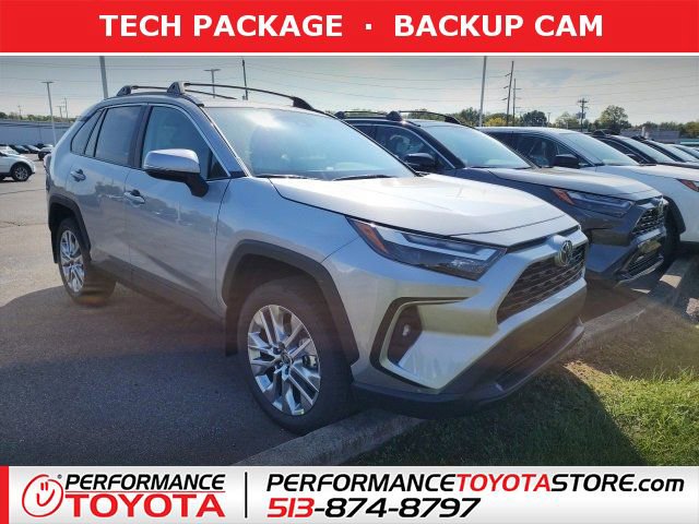 2025 Toyota RAV4 XLE Premium's photo
