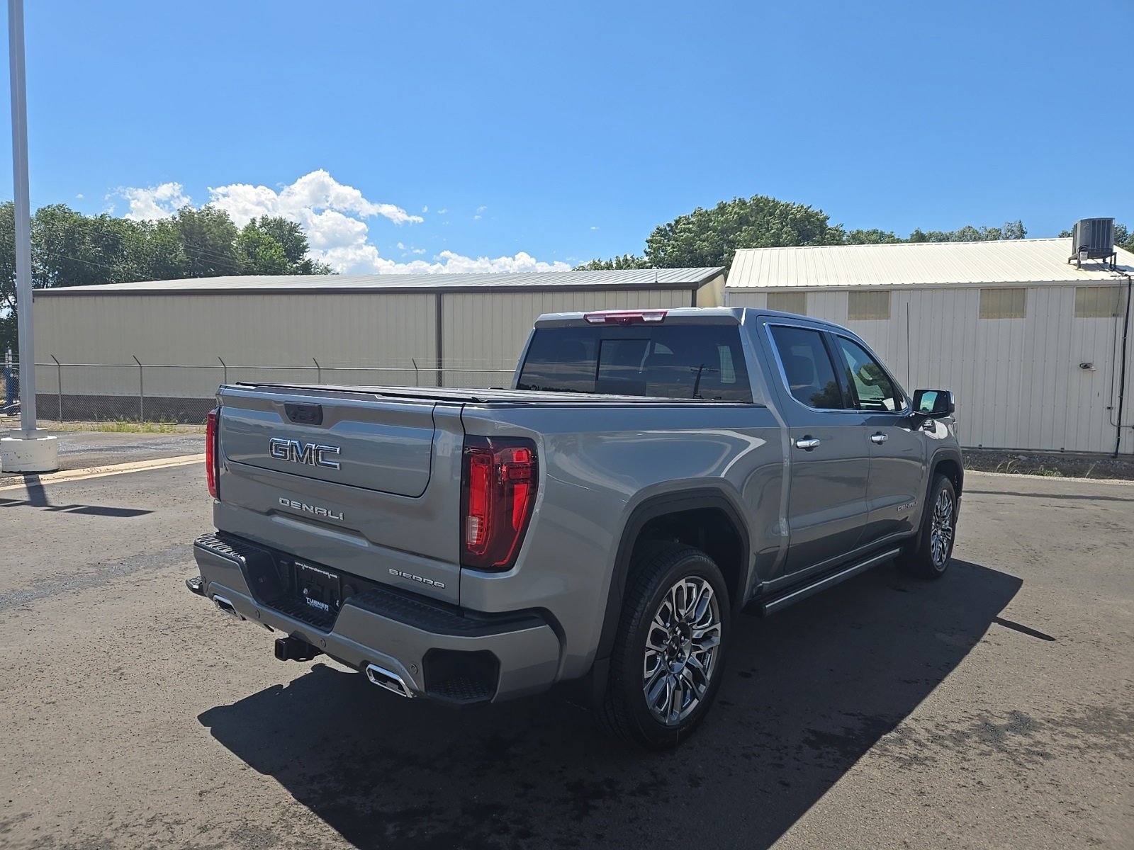 2025 Gmc Sierra 1500 Denali Ultimate photo 3