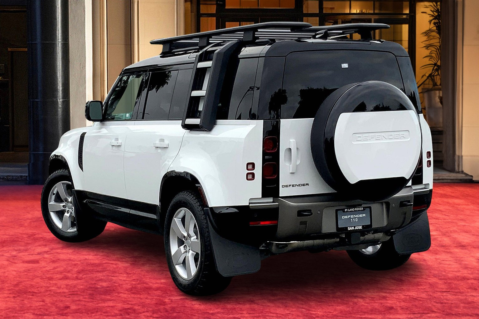 2025 Land Rover Defender 110 X-Dynamic SE photo 3