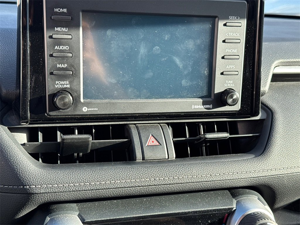 2021 Toyota RAV4 Hybrid LE photo 9