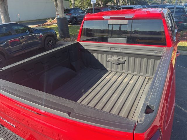 2024 Chevrolet Silverado 1500 LT photo 4