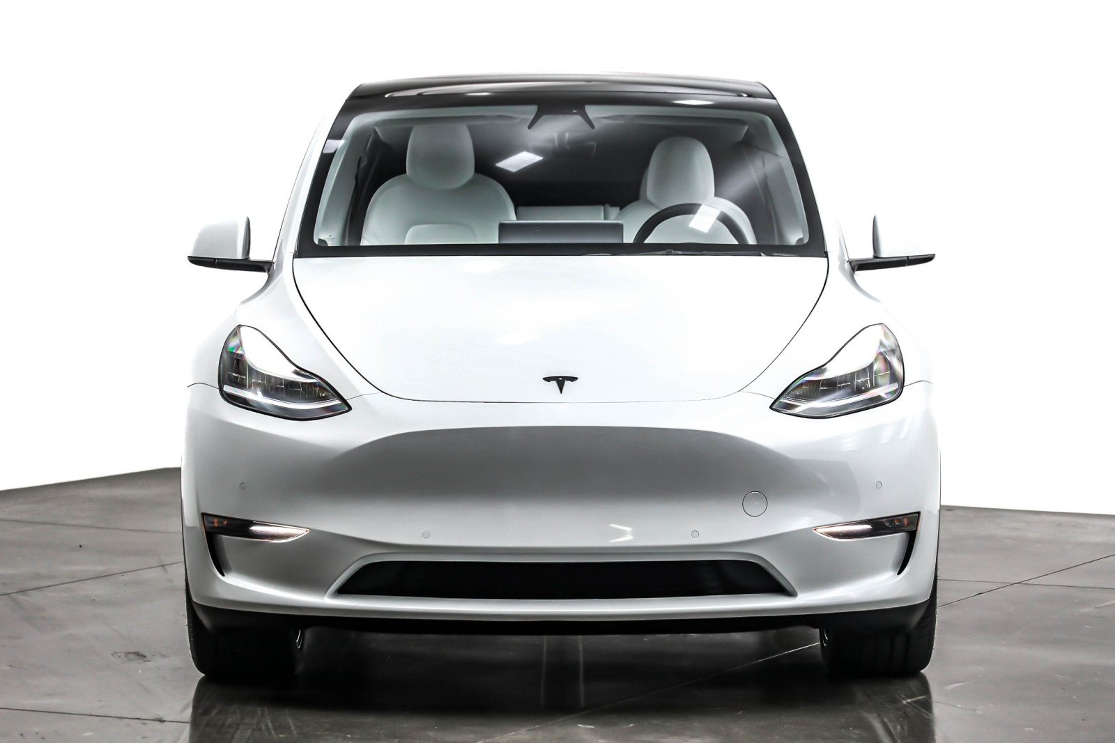 Used 2021 Tesla Model Y Long Range with VIN 5YJYGDEE8MF144297 for sale in Kansas City