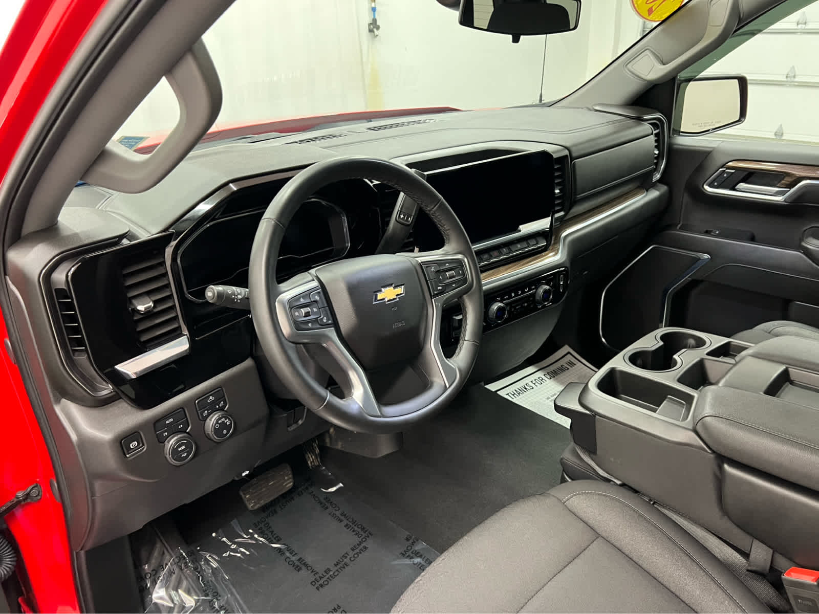 2025 Chevrolet Silverado 1500 LT photo 8