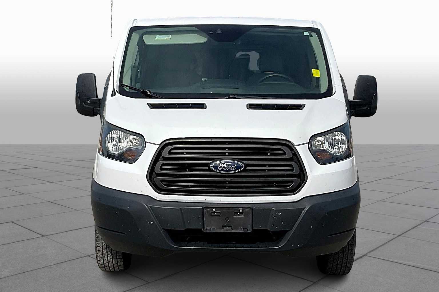 2017 Ford Transit Van Cargo photo 3