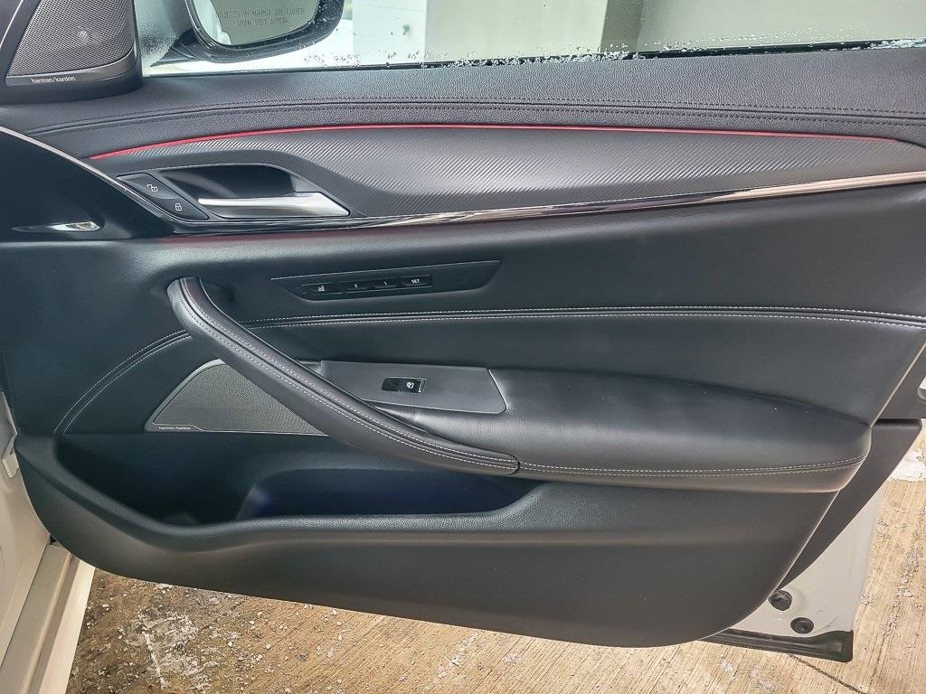 2022 BMW M5 - Image 22