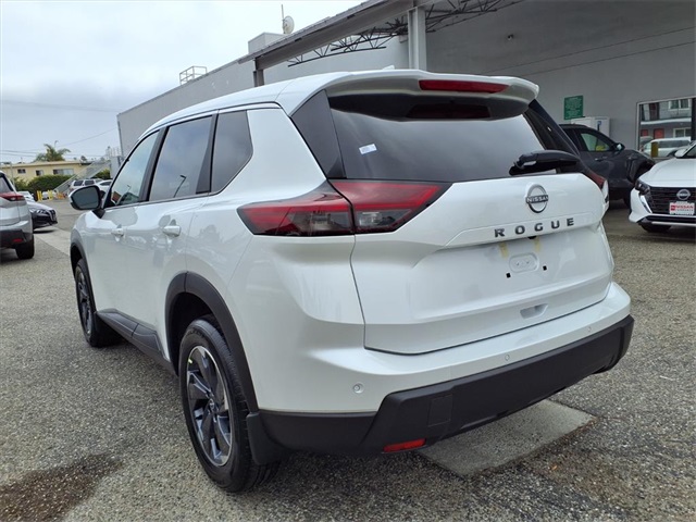 2026 Nissan Rogue SV photo 9