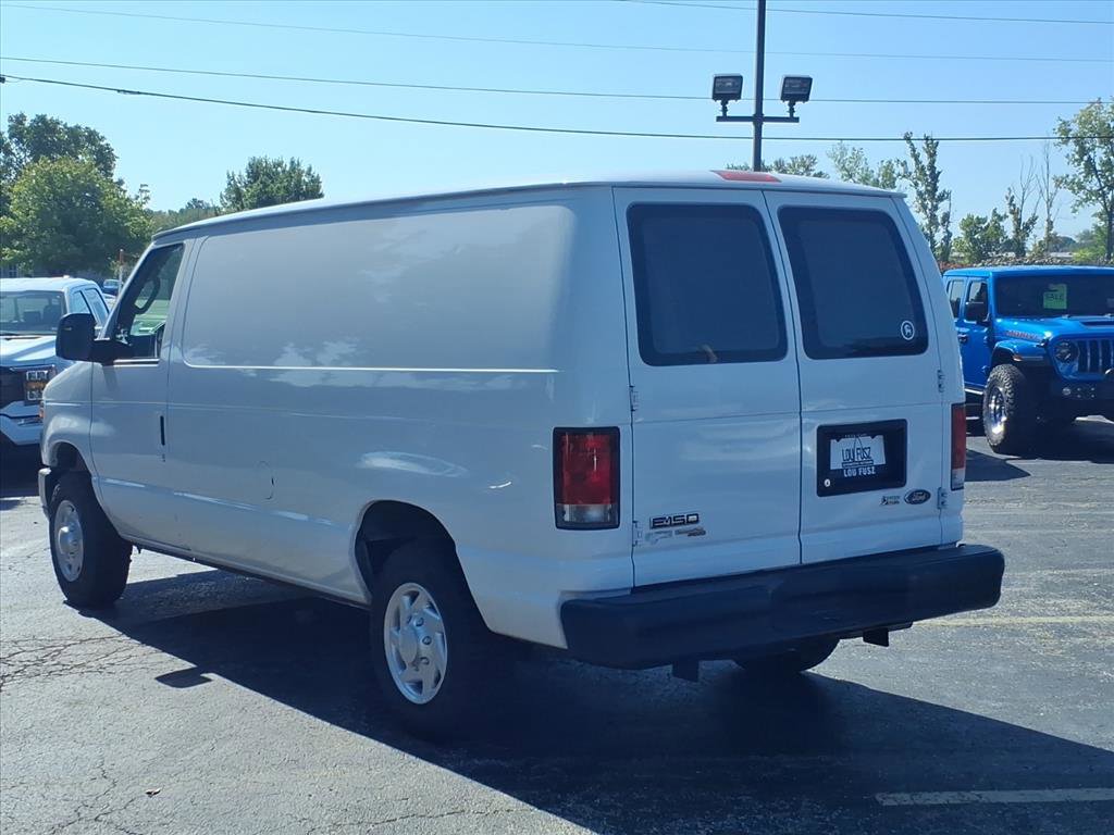 2013 Ford E-150 photo 25