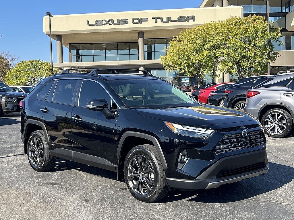 2024 Toyota RAV4 Limited's photo