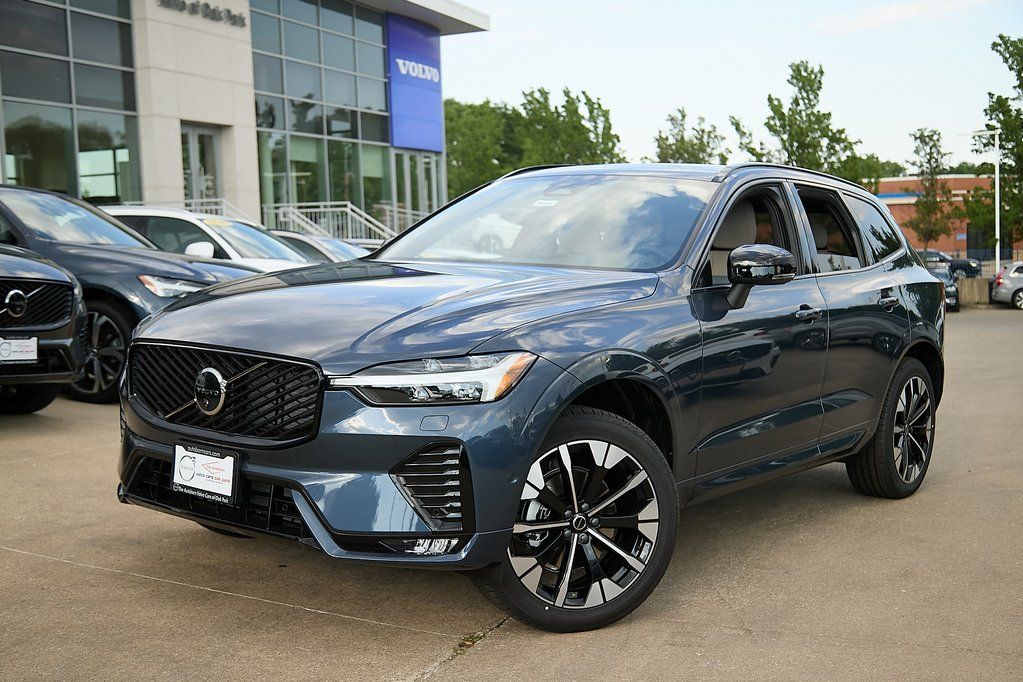 2026 VOLVO XC60 - Image 1