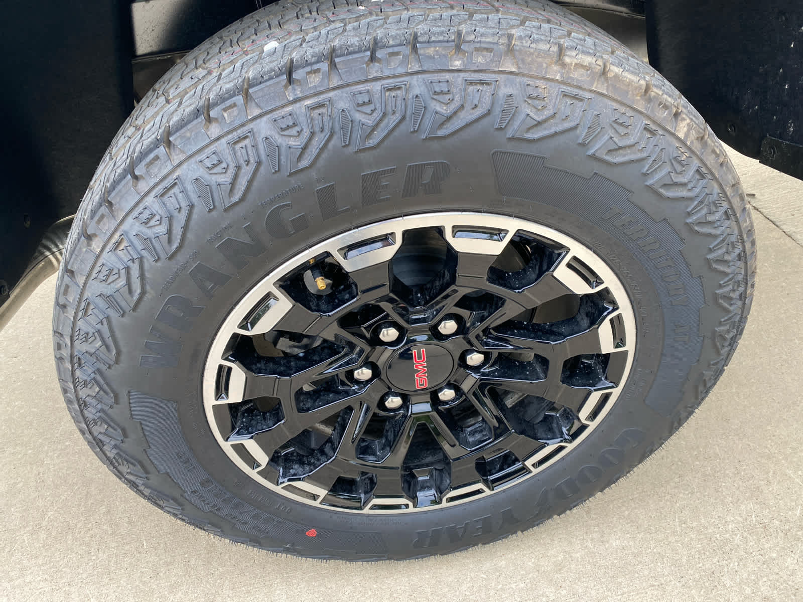 2026 Gmc Canyon AT4 photo 28