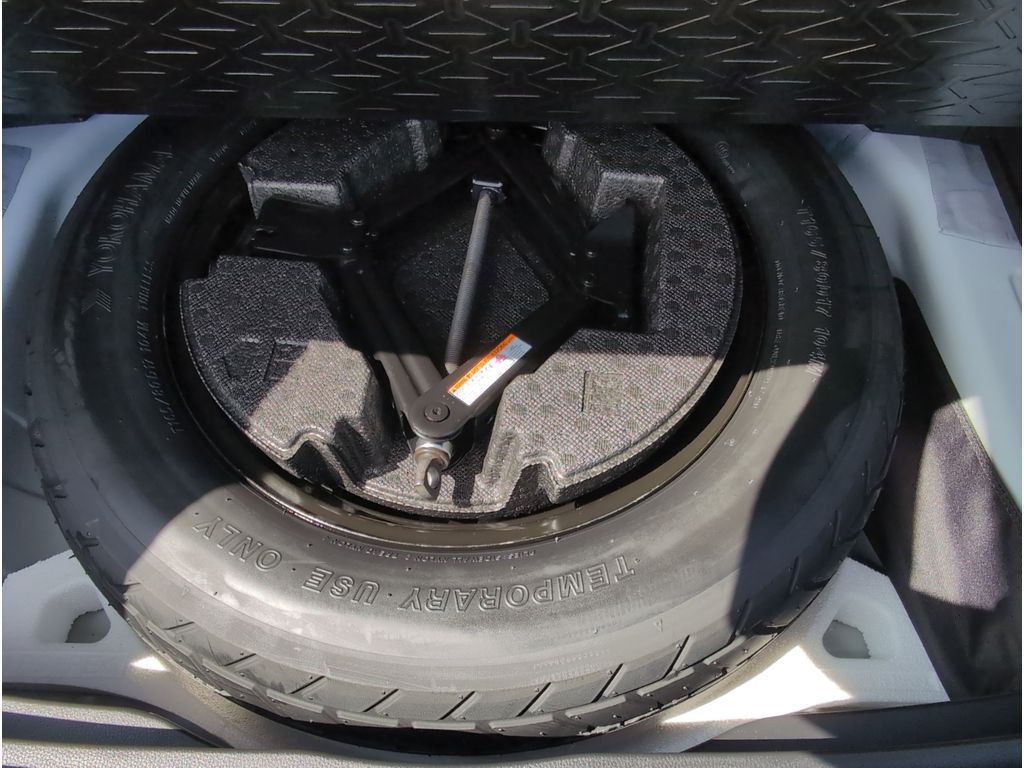2024 Toyota RAV4 TRD photo 32