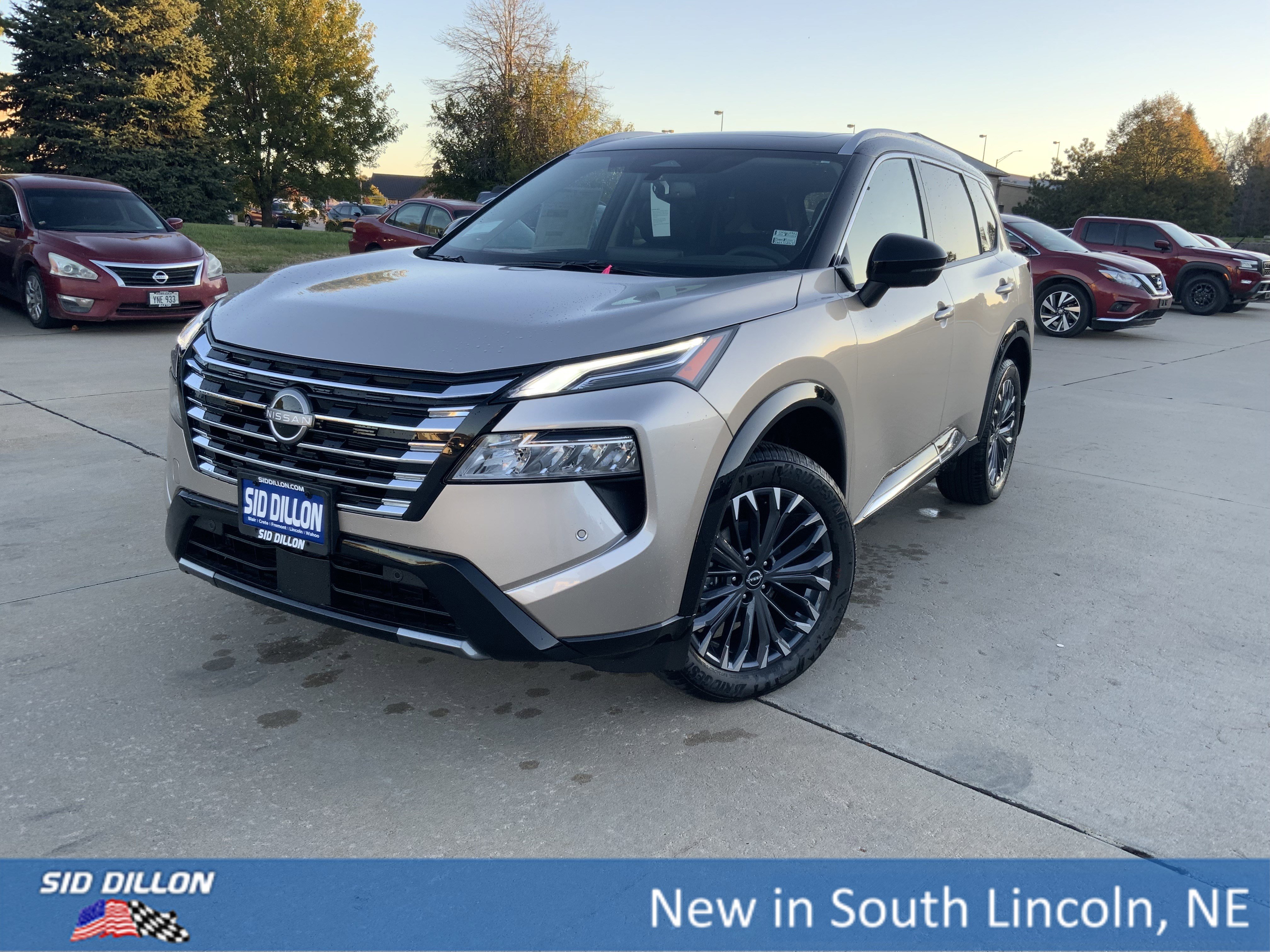 2026 Nissan Rogue Platinum's photo