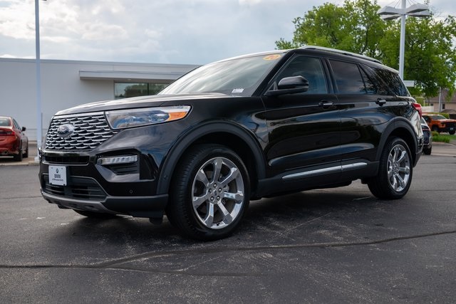 Used 2020 Black Ford Platinum image 1