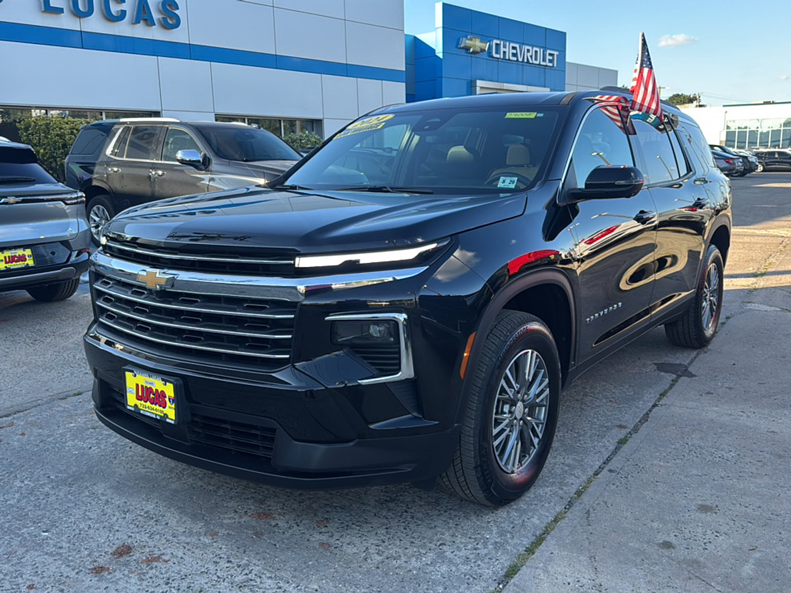 2024 Chevrolet Traverse photo 3