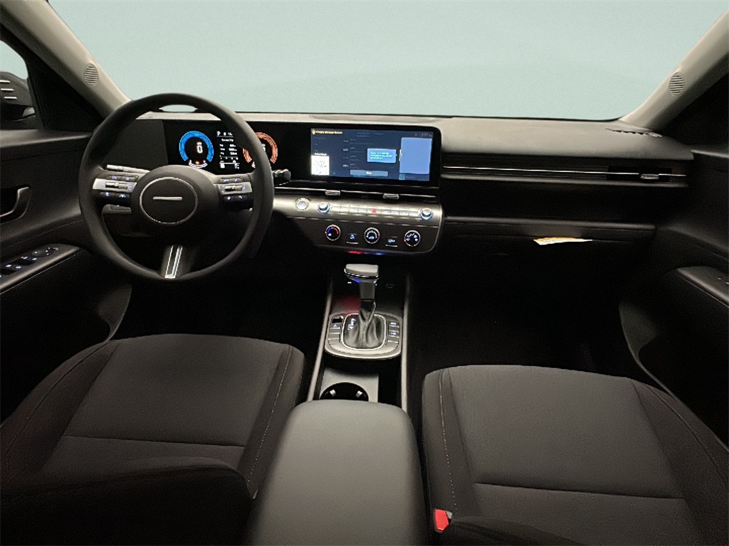2026 Hyundai Kona SE photo 11