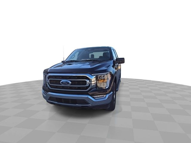 2022 Ford F-150 XLT photo 2