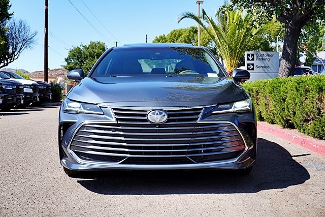 2019 Toyota Avalon Limited photo 4