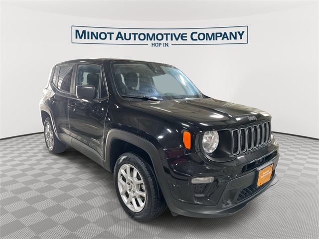 2023 Jeep Renegade Latitude's photo