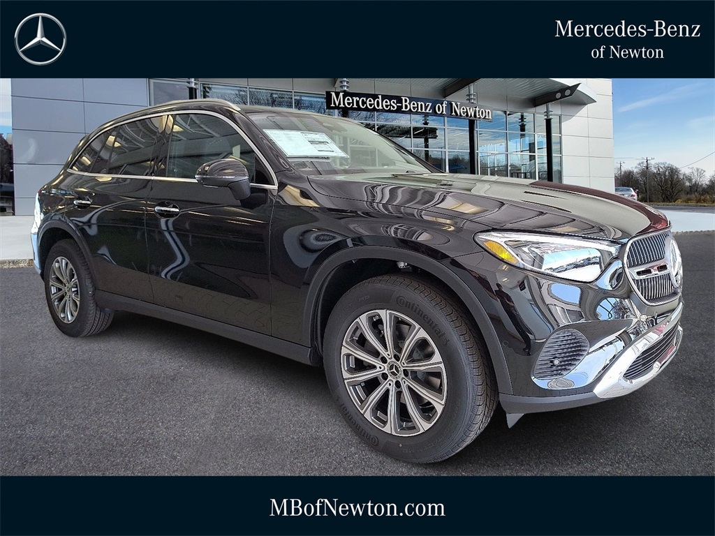 2026 Mercedes-Benz GLC Base's photo