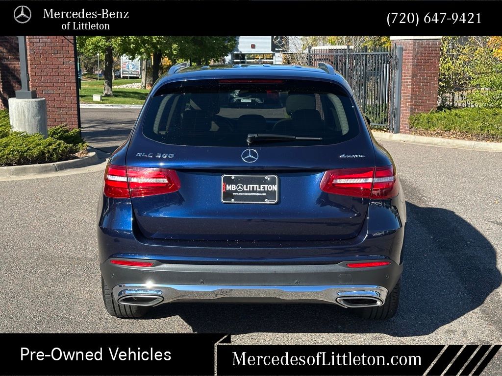 2019 Mercedes Benz GLC 300 4MATIC photo 3