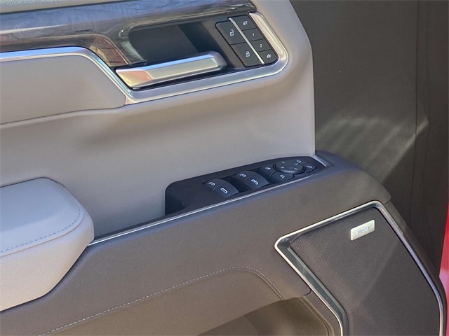 2025 Chevrolet Silverado 1500 LTZ photo 13