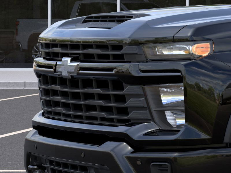 2025 Chevrolet Silverado Custom photo 13