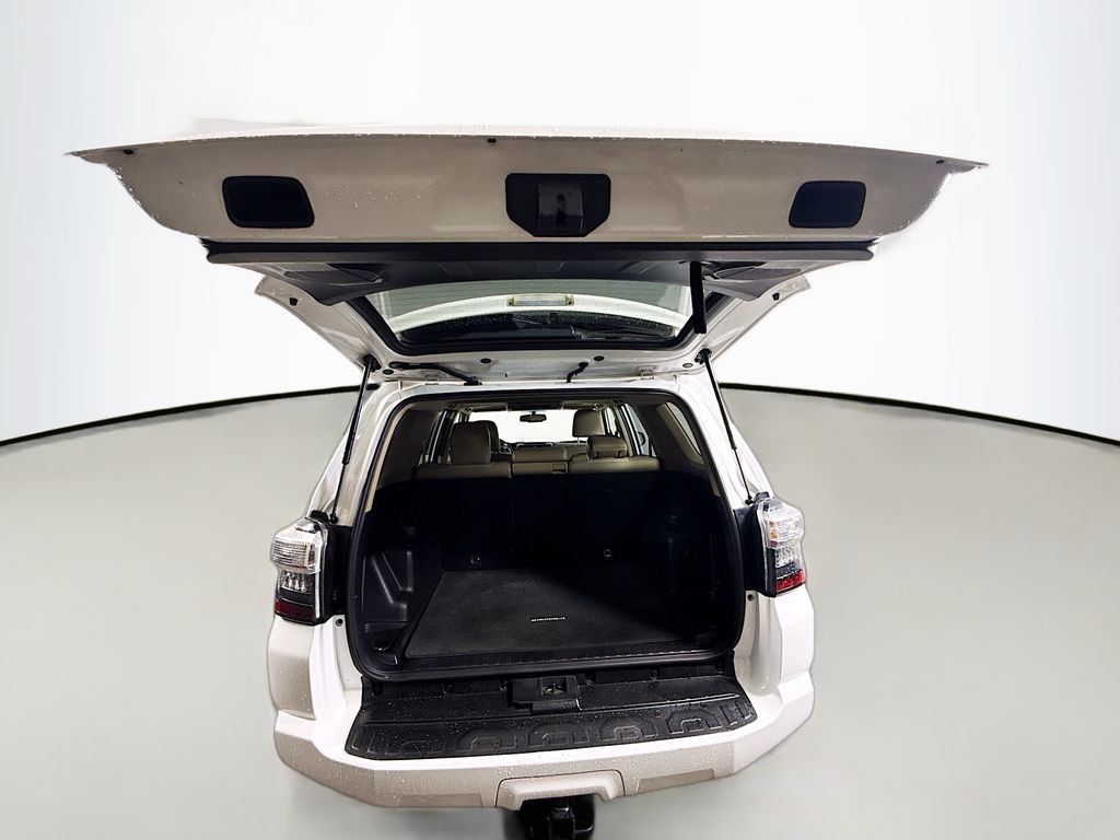 2015 Toyota 4Runner SR5 Premium photo 24