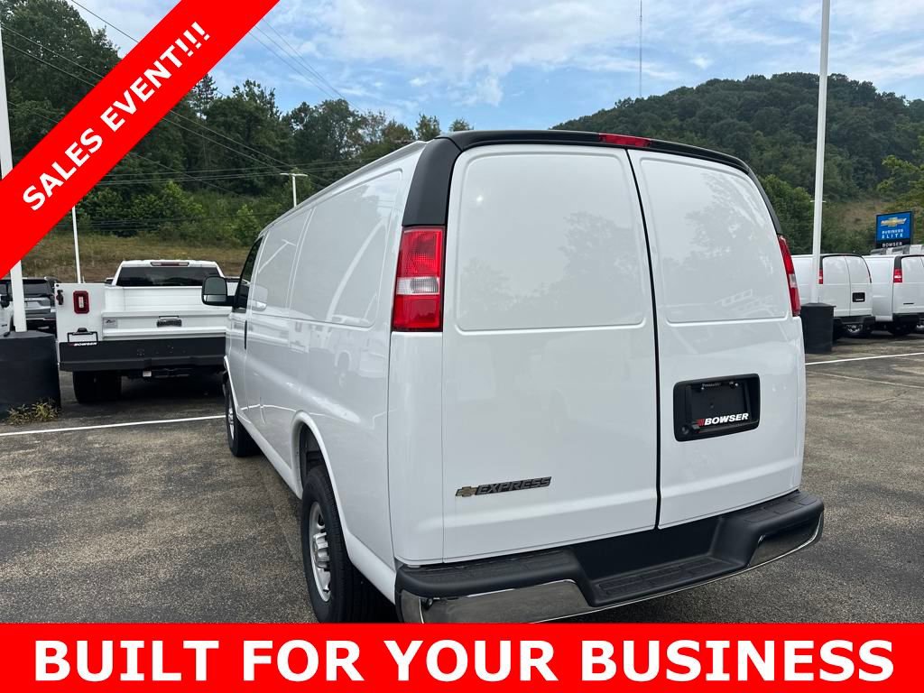 2025 Chevrolet Express 2500 Work Van Cargo photo 3