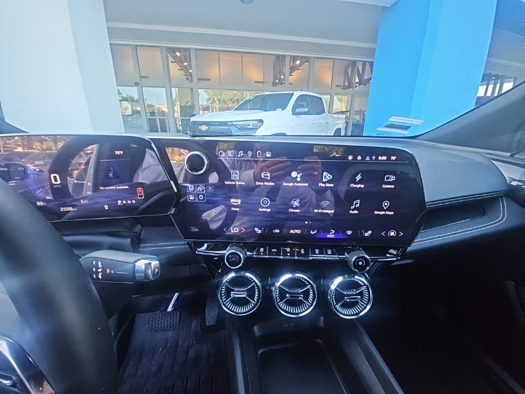 2025 Chevrolet Blazer EV photo 7