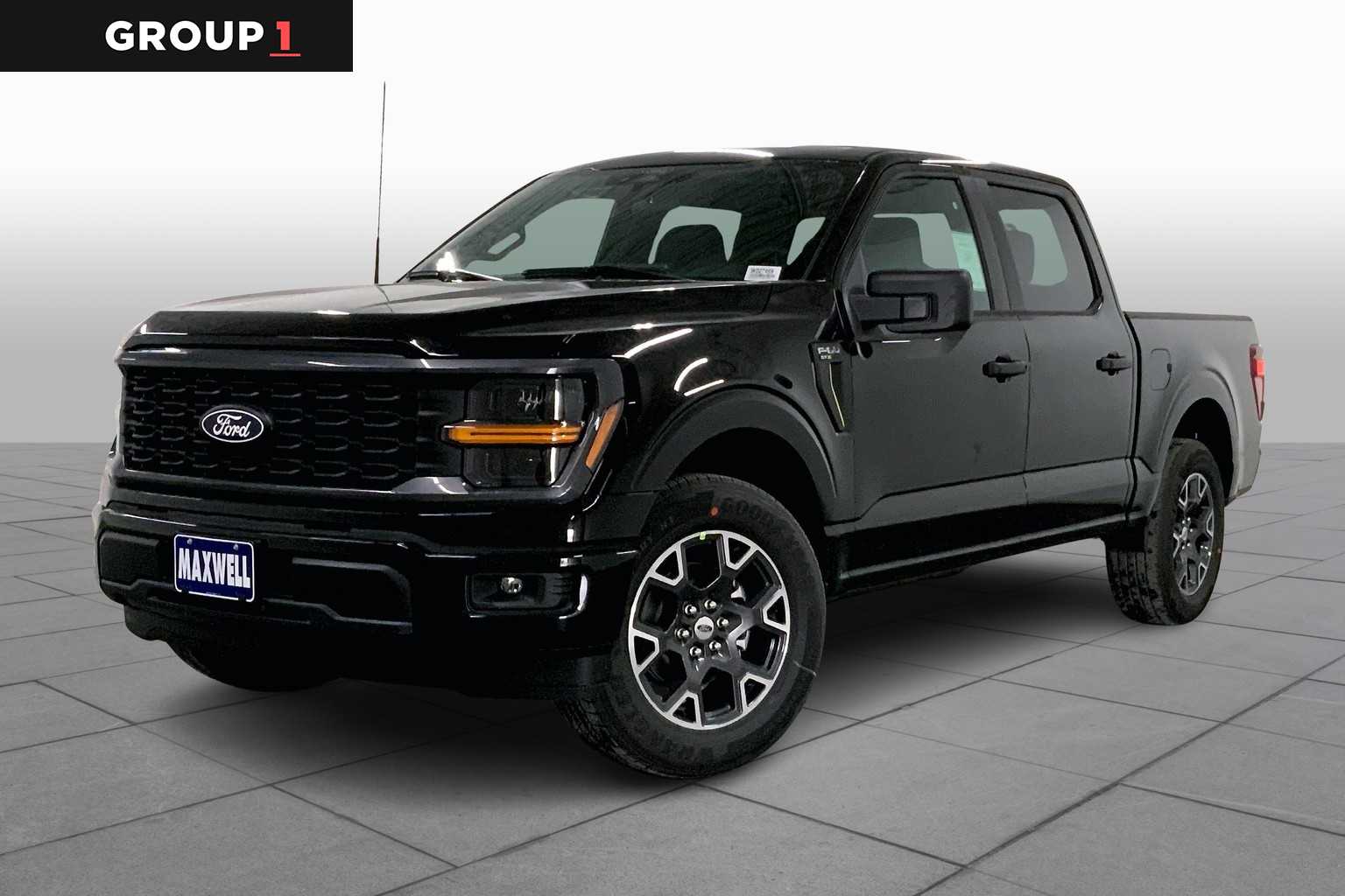 2025 Ford F-150 STX's photo