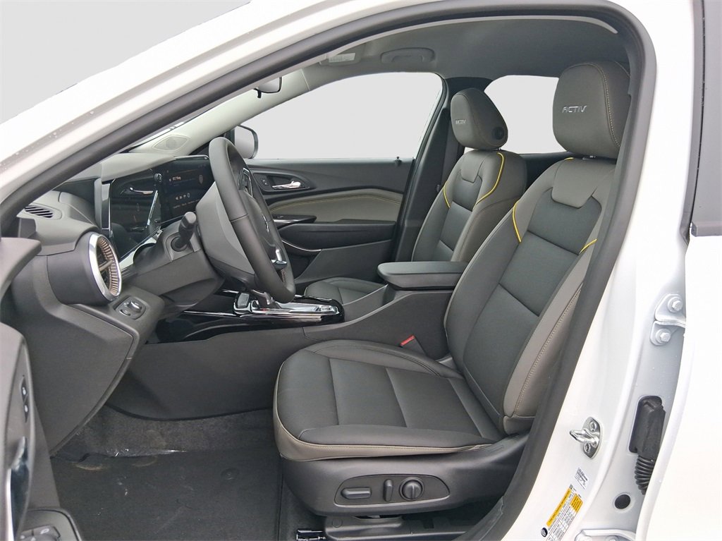 2025 Chevrolet Trax ACTIV photo 9