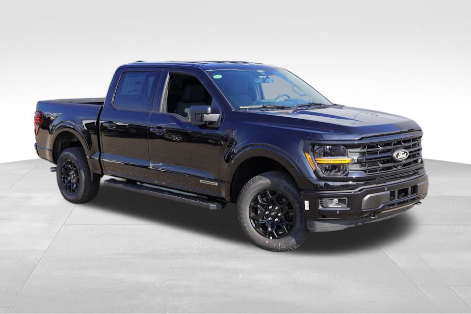 2025 Ford F-150 XLT's photo