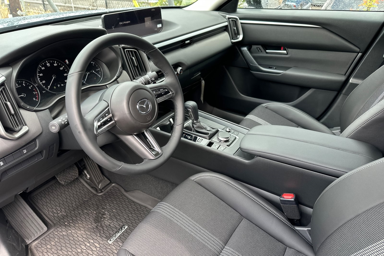 2025 Mazda CX-50 2.5 Select photo 10