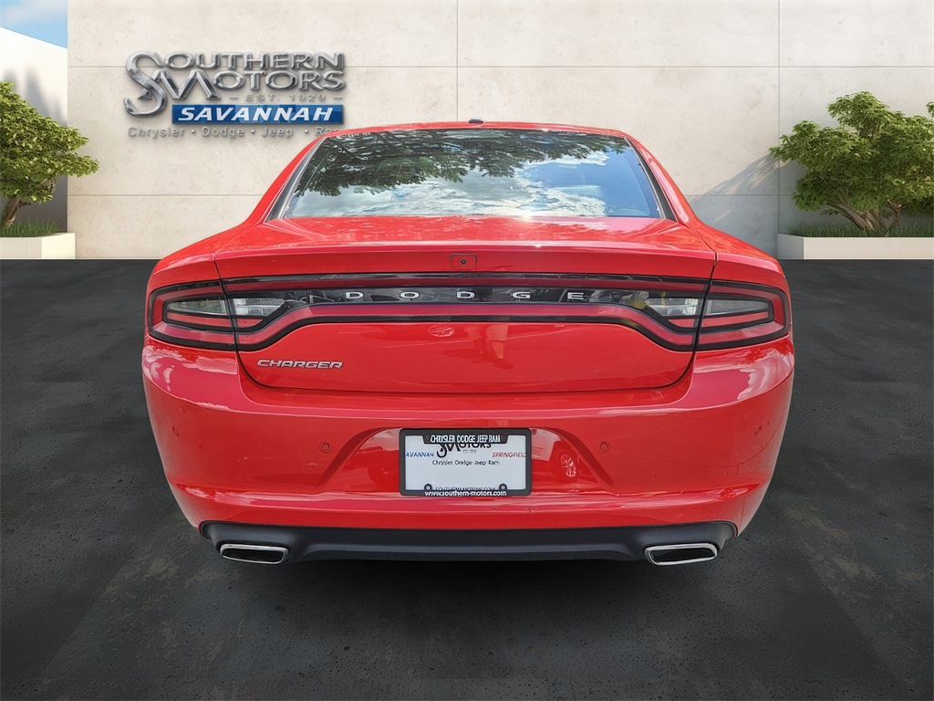 2022 Dodge Charger SXT photo 4