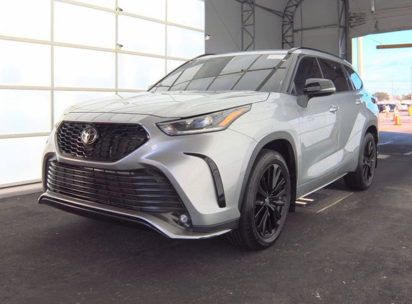 2024 Toyota Highlander XSE's photo
