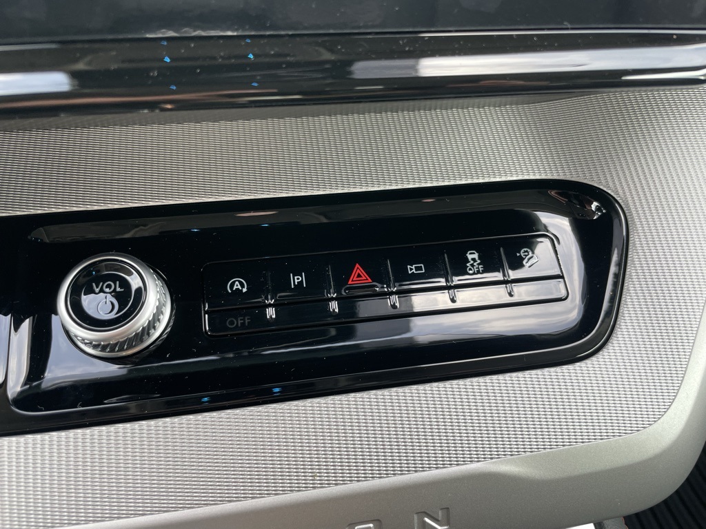 2025 Ford Expedition photo 10