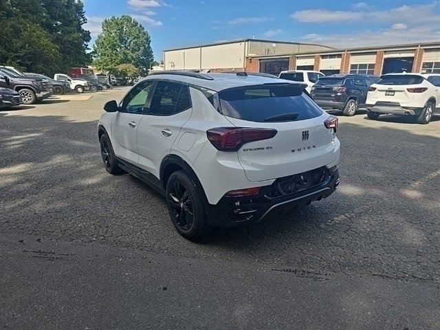 2024 Buick Encore GX Sport Touring photo 7