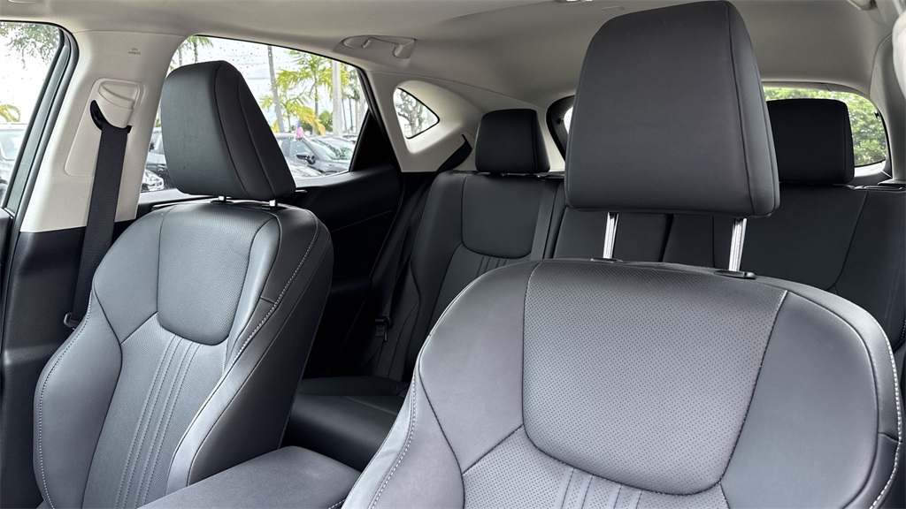 2022 Lexus NX 350 photo 42