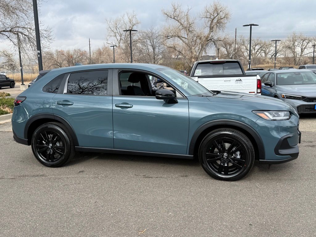 2026 Honda HR-V Sport photo 3